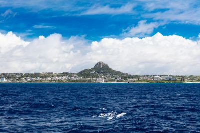 夏休みに遊びに行こう！伊江島の旅｜プチ船旅の向こうに広がる絶景