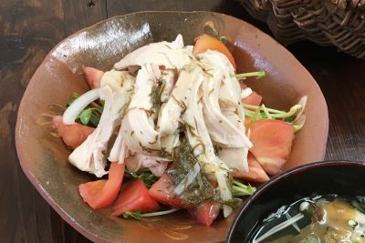 簡単！ ハーブ鶏｜管理栄養士・宇栄原千春の「心が楽になる食について」