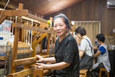 ［彩職賢美］首里織作家の祝嶺恭子さん｜織物探求し55年 後進育て未来へ｜fun okinawa～ほーむぷらざ～