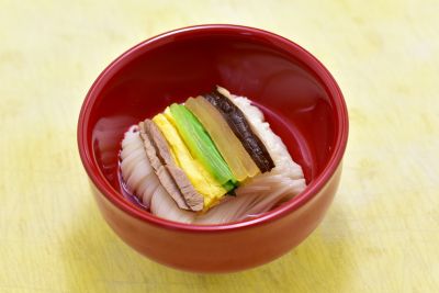 宮廷料理の「如意素麺（ルーイゾーミン）」｜沖縄のごちそうレシピ
