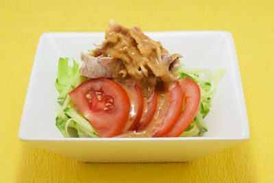 豚肉のゴマダレサラダ｜沖縄のごちそうレシピ