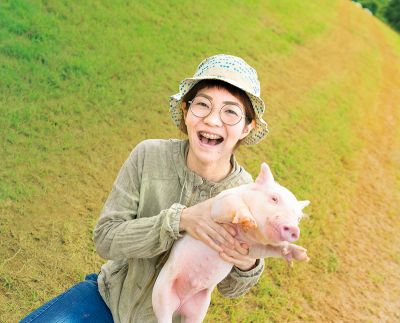 ［彩職賢美］（同）喜納農場代表の喜納忍さん｜養豚の未来を開く