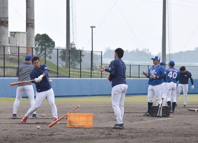 県出身９選手含む 県初プロ野球チーム｜琉球ブルーオーシャンズ