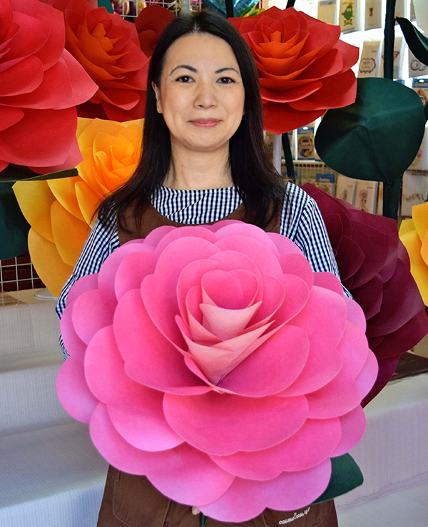 フラワーリビングケイズ 代表 金城和枝さん 大きな花でインパクトを Fun Okinawa ほーむぷらざ