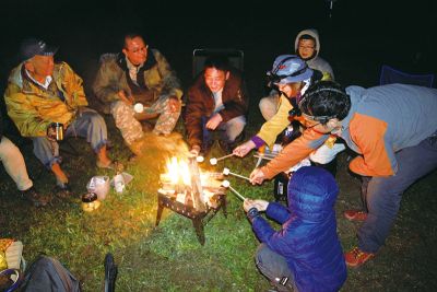 たき火楽しむ冬キャンプ｜ハピフルキャンプ