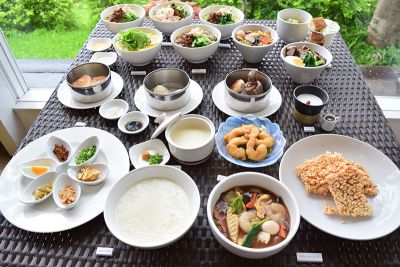 ［pickupNAVI］グルメ｜東南植物楽園で台湾の朝食を堪能｜美らヤシパークオキナワ・東南植物楽園