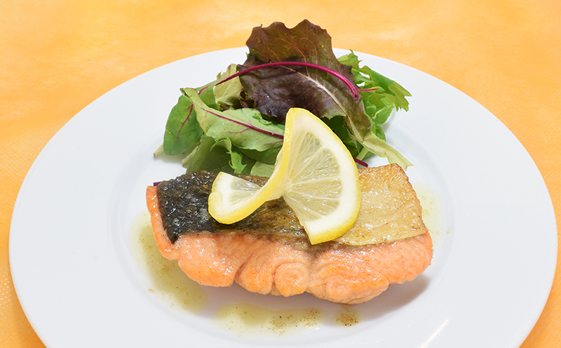 皮目パリパリ「白身魚のムニエル」　たっぷりバターでぜい沢に味付け｜ごちそうレシピ