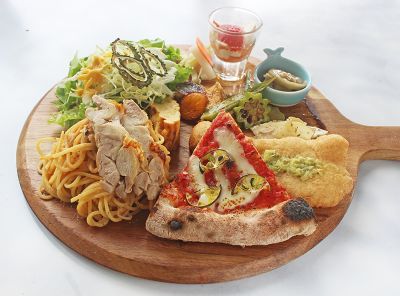 Caffe & Bar SoH（カフェ アンド バル ソオ）｜名護市勝山